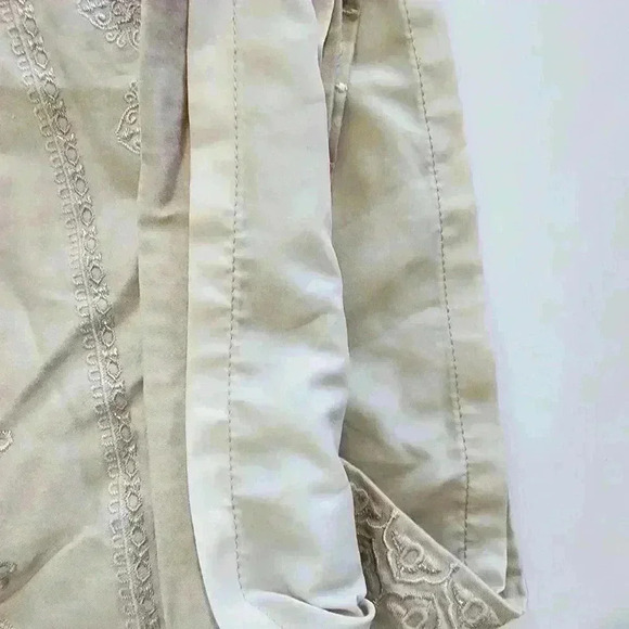 WHBM khaki shorts - Picture 4 of 5